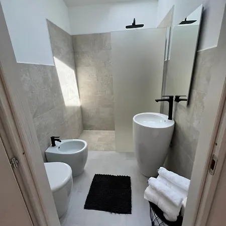B-guest House *